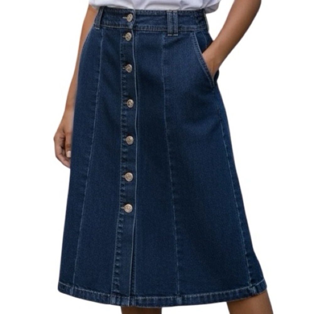I Z O D. Jean Skirt Blue Sz 4.